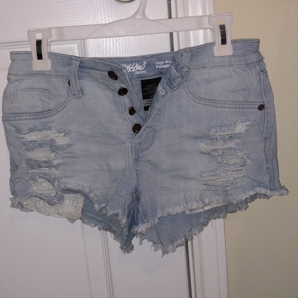 Mossimo Denim Shorts Size 4 or size 27